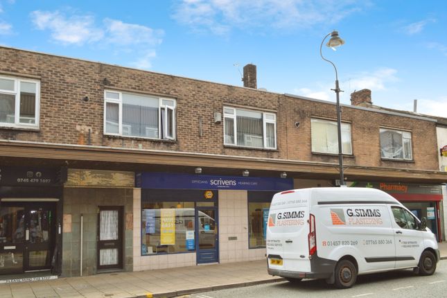 Market Street, Shaw, Oldham 2 bed flat for sale