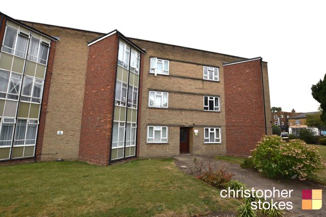 Heaton Court, High Street, Cheshunt... 2 bed flat for sale