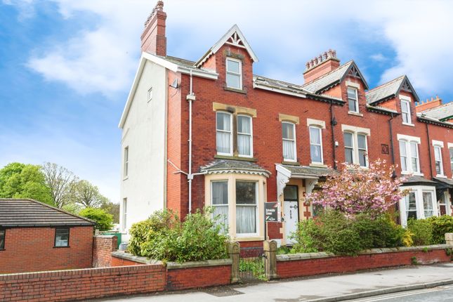 6 bedroom end of terrace house for sale