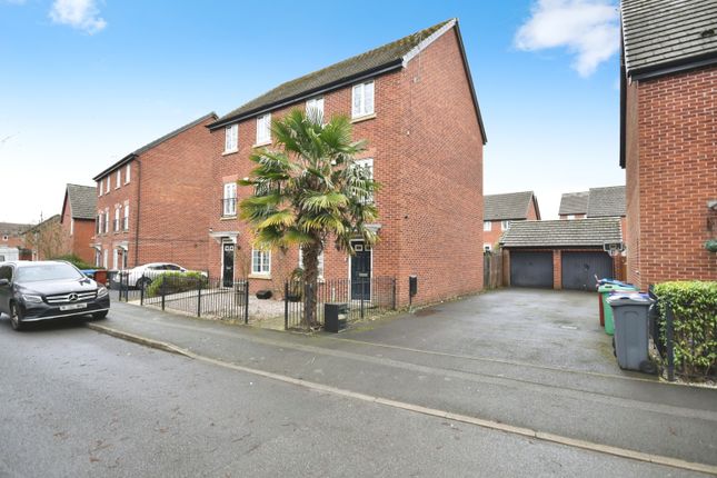 4 bedroom town house for sale