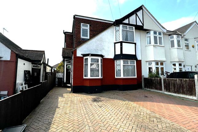 Woodville Gardens, Ilford IG6 4 bed semi