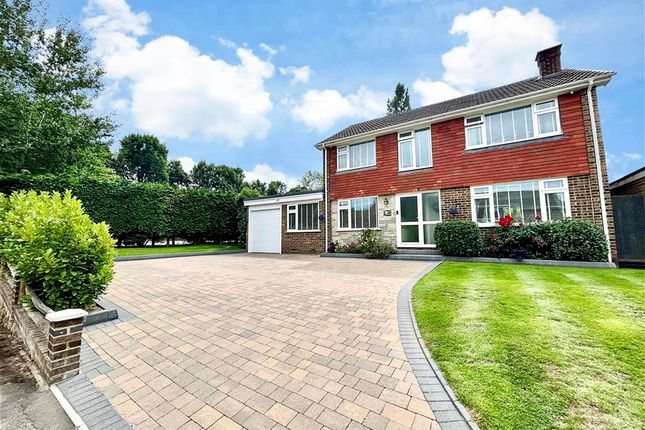 Hurstwood Road, Bredhurst... 4 bed detached house for sale