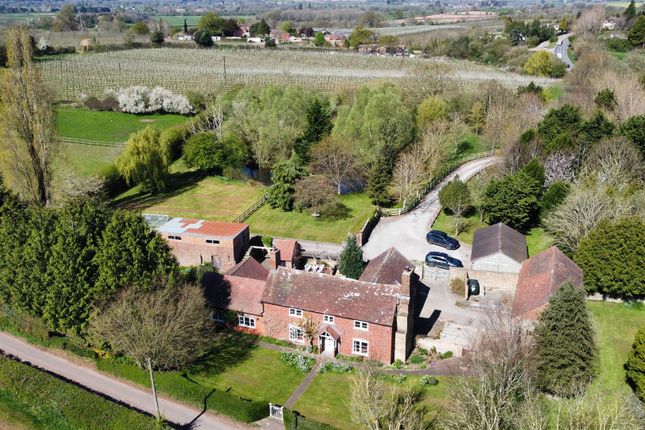 Newent GL18 3 bed detached house for sale