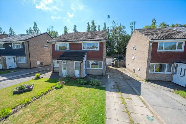 Turnberry Grove, Leeds, West Yorkshire 2 bed semi