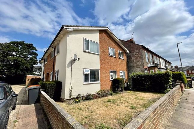 St. Peters Road, Dunstable 2 bed apartment for sale