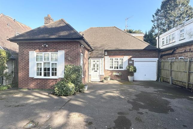 The Rutts, Bushey WD23 4 bed detached bungalow for sale