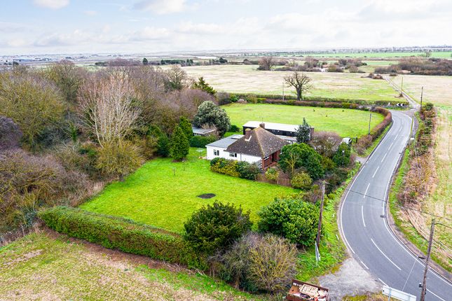 Creeksea Ferry Road, Rochford, SS4 3 bed detached bungalow for sale