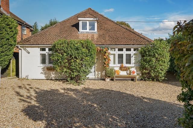 Lightwater,  Surrey,  GU18 5 bed detached house for sale
