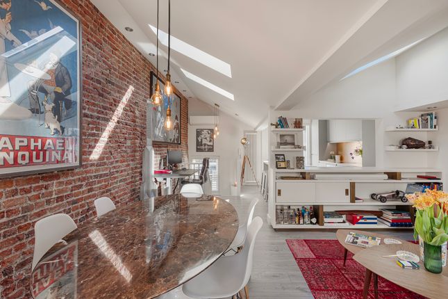 Warren Street, London W1T 2 bed apartment for sale