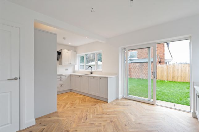 Willow Road, Solihull 3 bed detached house for sale
