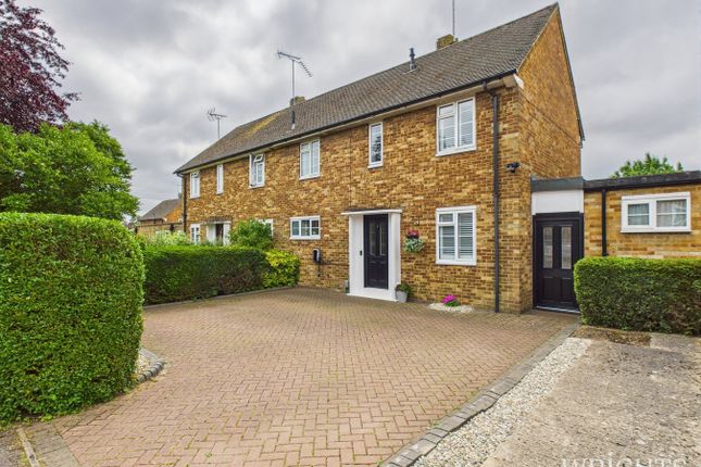 Raymonds Plain, Welwyn Garden City AL7 3 bed semi