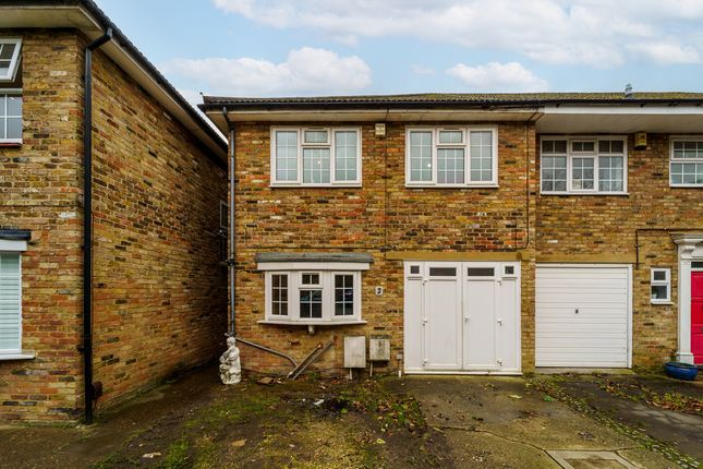 Braeside Close, Pinner, HA5 3 bed terraced house for sale