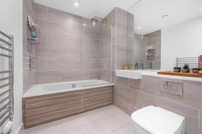Cherry Orchard Road, Croydon, CR0 1 bed flat for sale