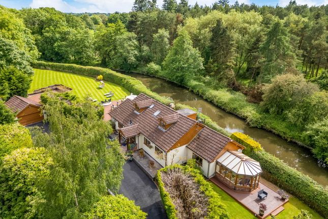 Rotherhams Oak Lane, Solihull B94 5 bed detached bungalow for sale