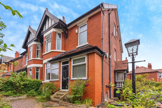 5 bedroom semi-detached house for sale