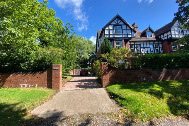 Grosvenor Road, Manchester M27 6 bed semi