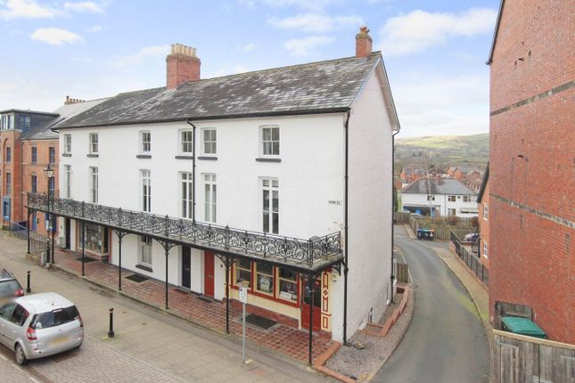 2 bedroom town house for sale