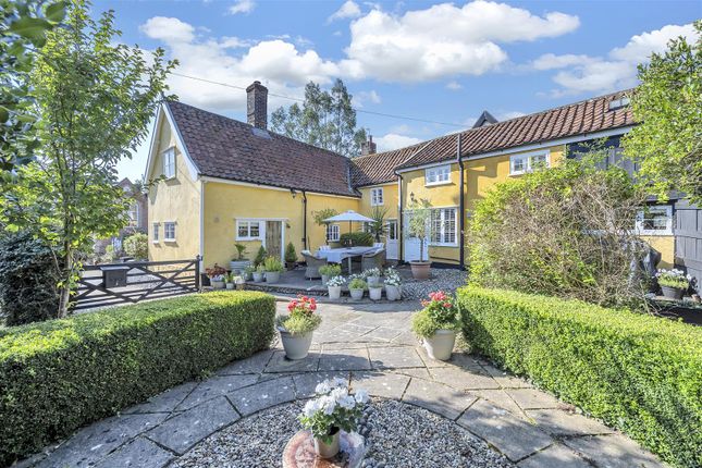 The Street, Wattisfield 4 bed detached house for sale
