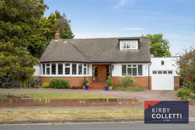 Carnaby Road, Broxbourne 3 bed detached bungalow for sale