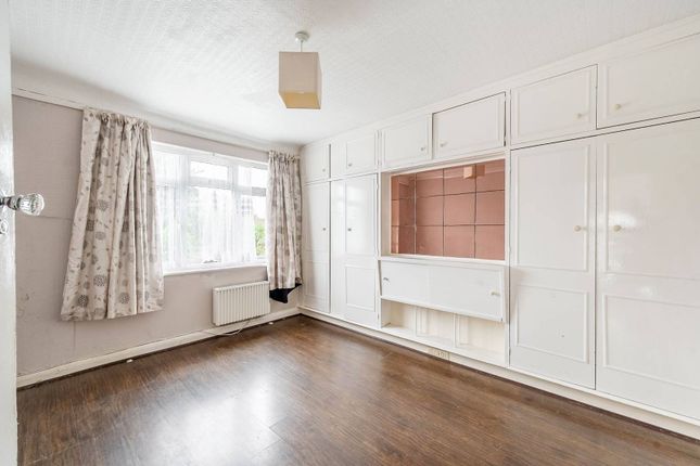 Carlyon Avenue, South Harrow, Harrow... 3 bed semi