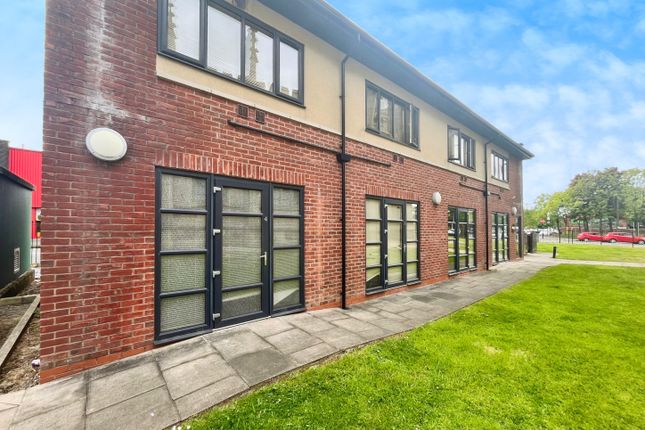 Crook Street, Bolton, BL3 1 bed ground floor flat for sale