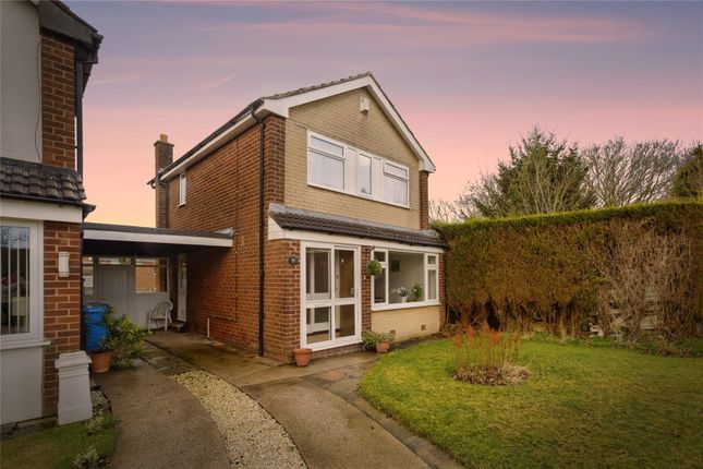3 bedroom link detached house for sale