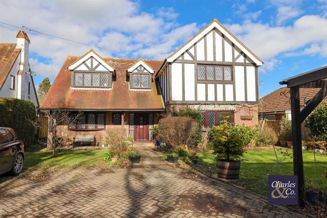 6 bedroom detached house for sale