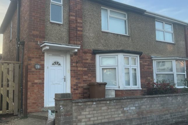 Roberts Street, Wellingborough, NN8 3 bed semi