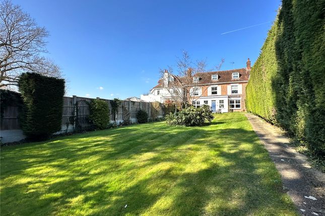 6 bedroom terraced house for sale