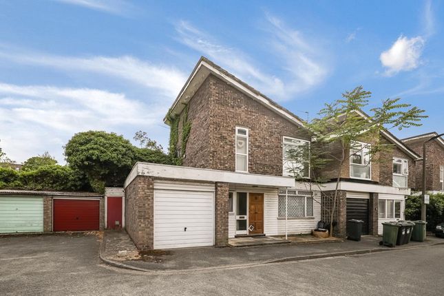 Maple Close, London SW4 3 bed end of terrace house for sale