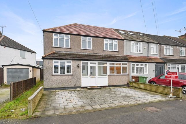 5 bedroom semi-detached house for sale