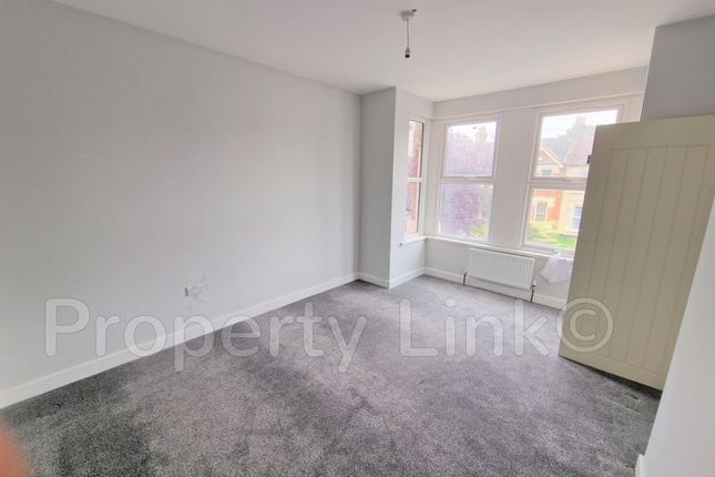 2 bed flat