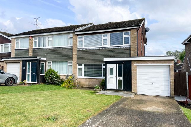 Parkway, Sawbridgeworth, CM21 3 bed semi