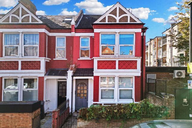 London N4 2 bed flat for sale