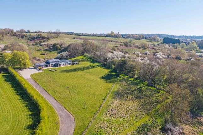 Partridge Hill, Great Brickhill... 5 bed barn conversion for sale
