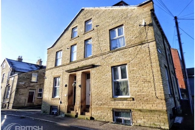 5 bedroom end of terrace house for sale