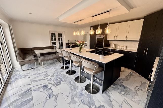 Llwyn Y Bryn, Ammanford 5 bed detached bungalow for sale