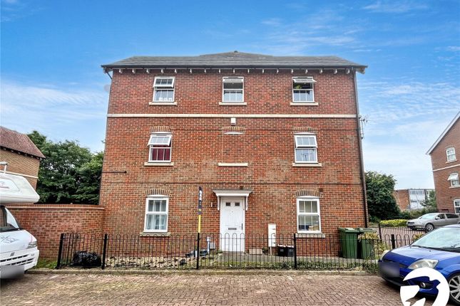 Easton Drive, Sittingbourne, ME10 4 bed end of terrace house for sale
