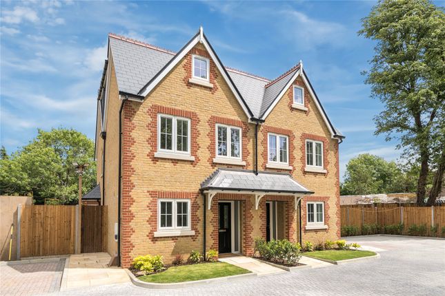4 bedroom semi-detached house for sale