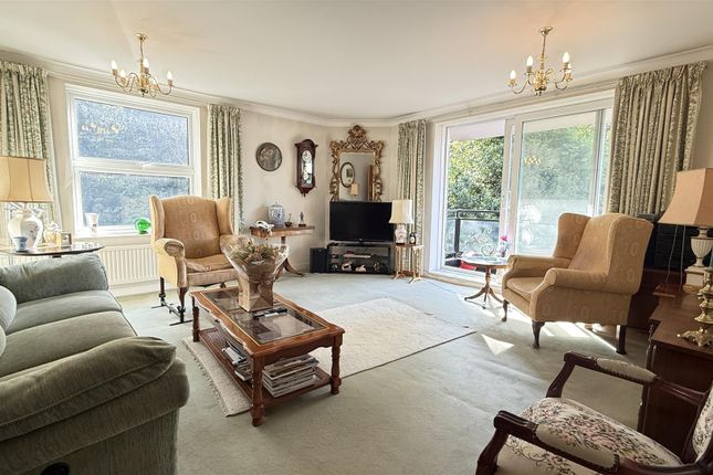 Sumpter Close, Finchley Road, London... 3 bed apartment for sale