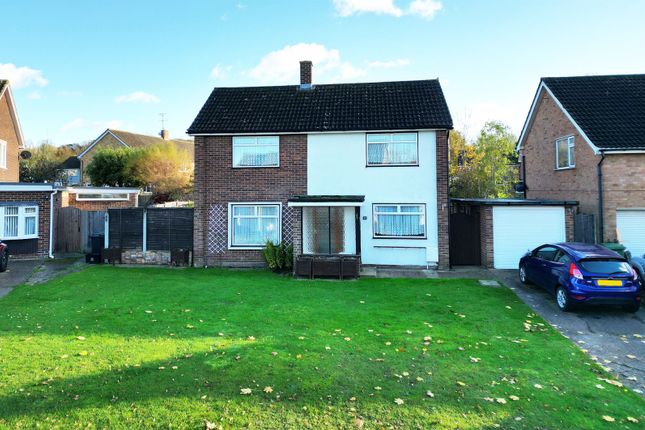 Ravensdale, KINGSWOOD, Basildon... 3 bed detached house for sale