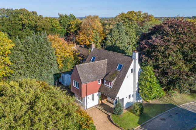 6 bedroom detached house for sale