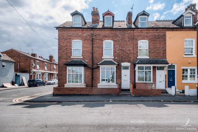 4 bedroom terraced house for sale