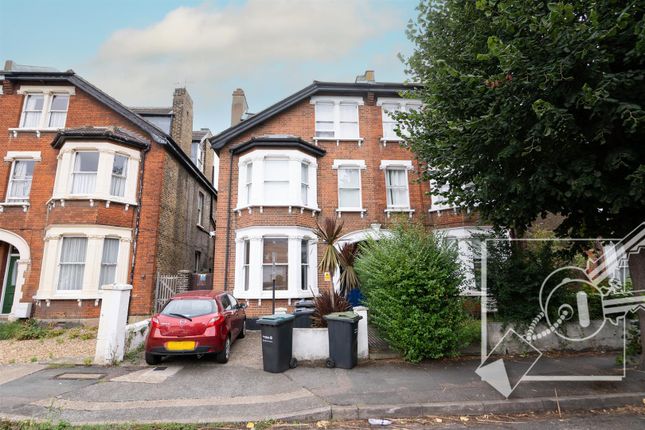The Avenue, Gravesend 6 bed house for sale