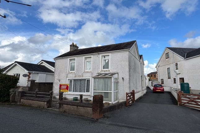 Llangadog, SA19 3 bed detached house for sale