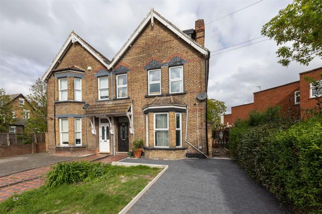 5 bedroom semi-detached house for sale