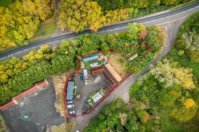 Iver SL0 3 bed property with land for sale