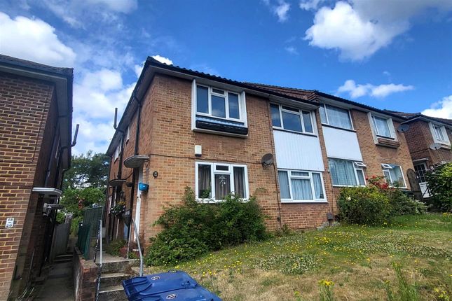 Vernon Crescent, Barnet, EN4 2 bed maisonette for sale
