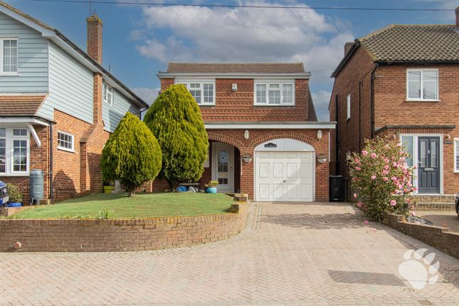 High Road, Basildon SS15 4 bed detached house for sale