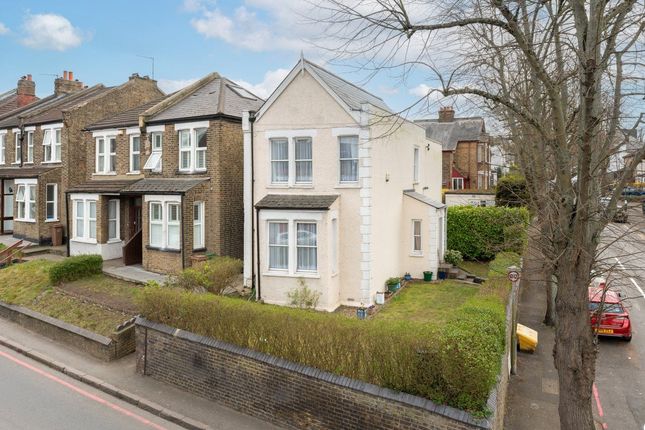 3 bed detached house